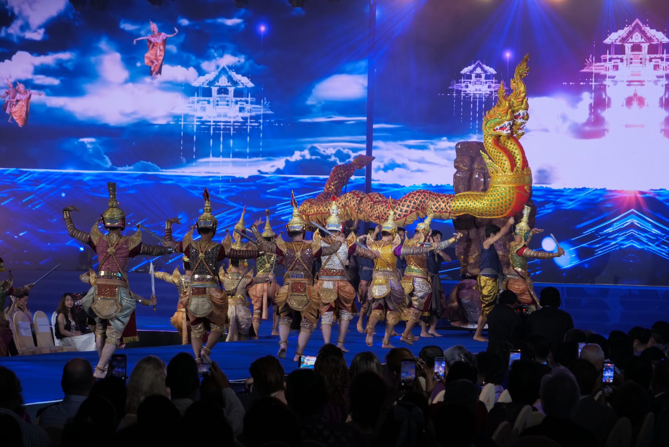 พิธีเปิดมหกรรมผ้าไหมไทยสู่เส้นทางโลก ครั้งที่ 15