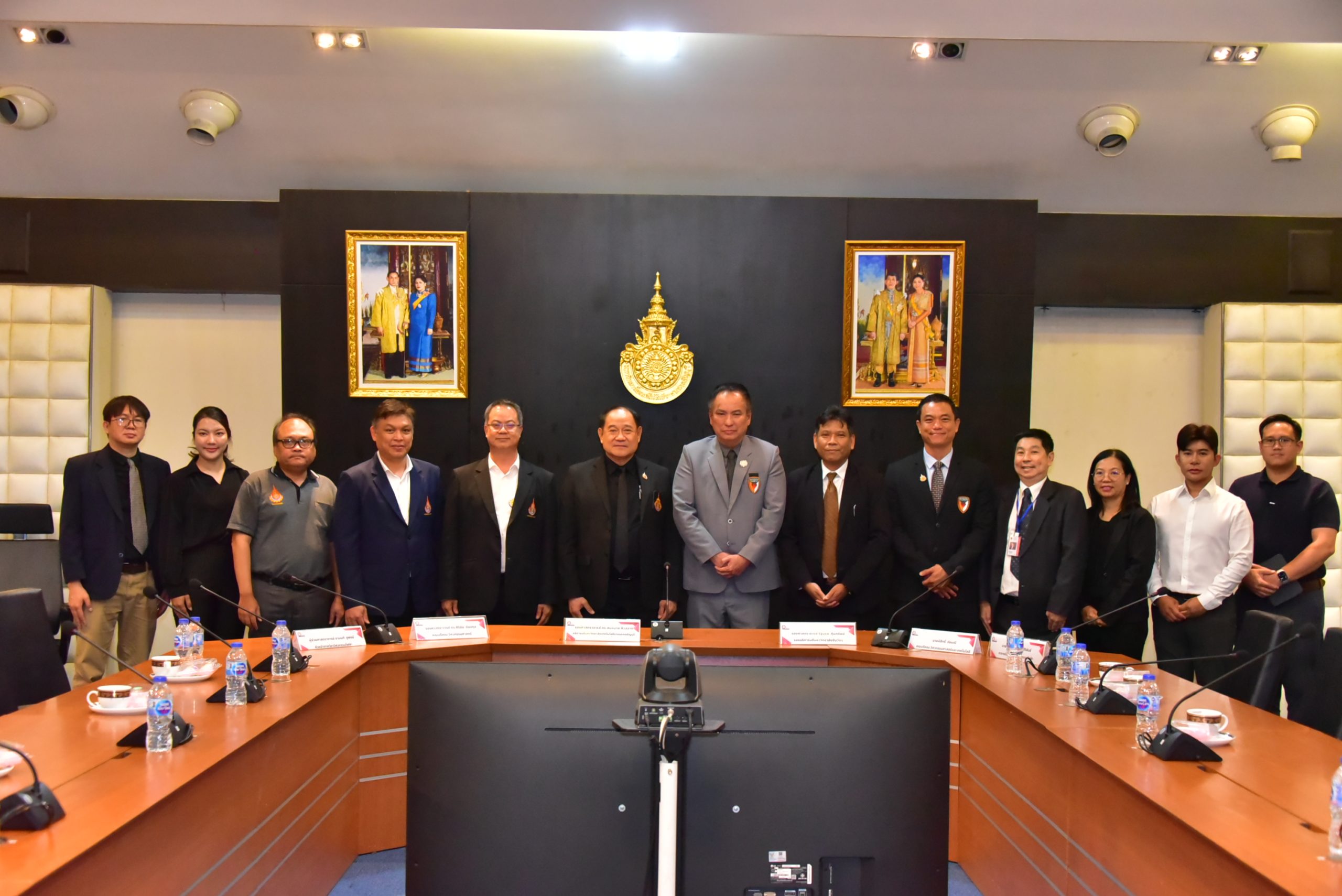 มทร.ธัญบุรี จับมือมหาวิทยาลัยชินวัตร