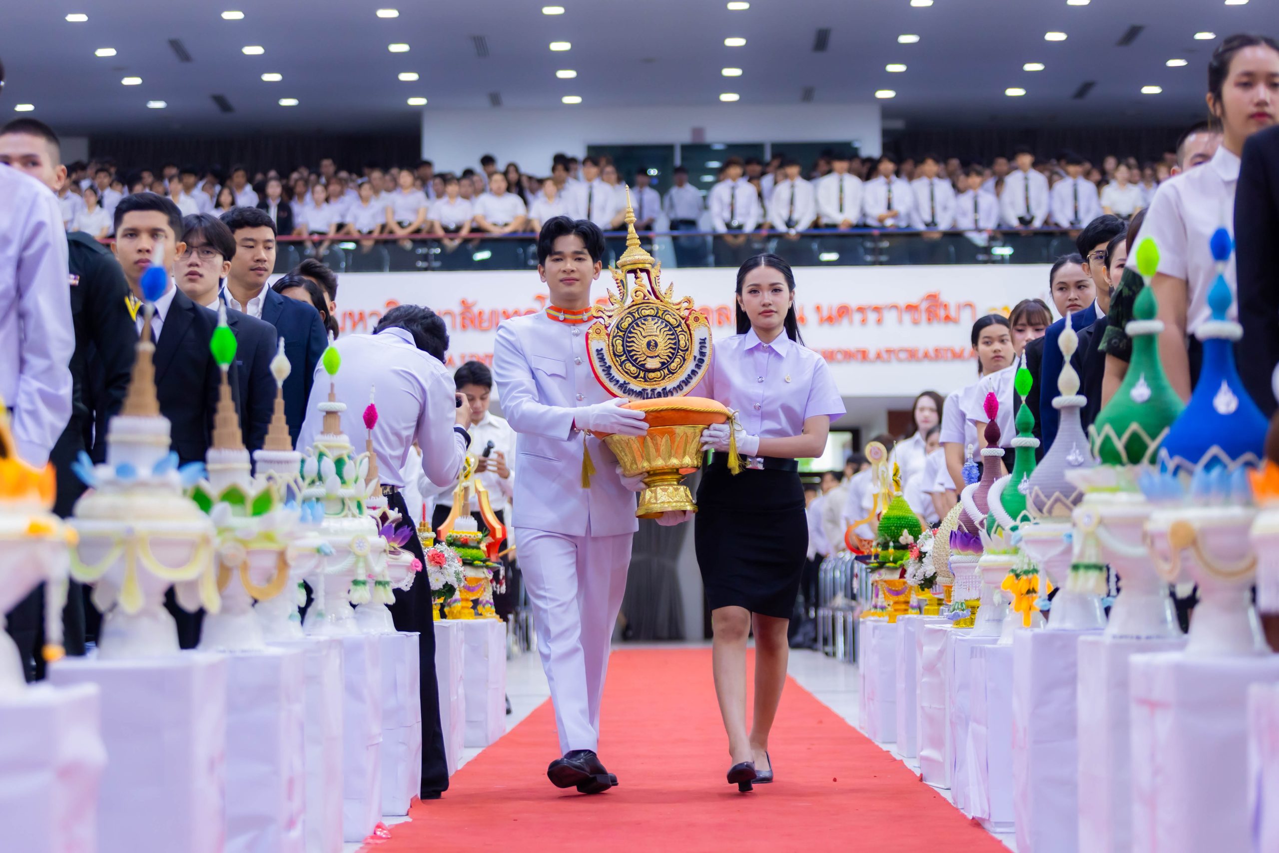 70 ปี เทคโนตะโกรายสู่ทศวรรษแห่งเกียรติภูมิ มทร.อีสาน จัดพิธีไหว้ครูสุดยิ่งใหญ่