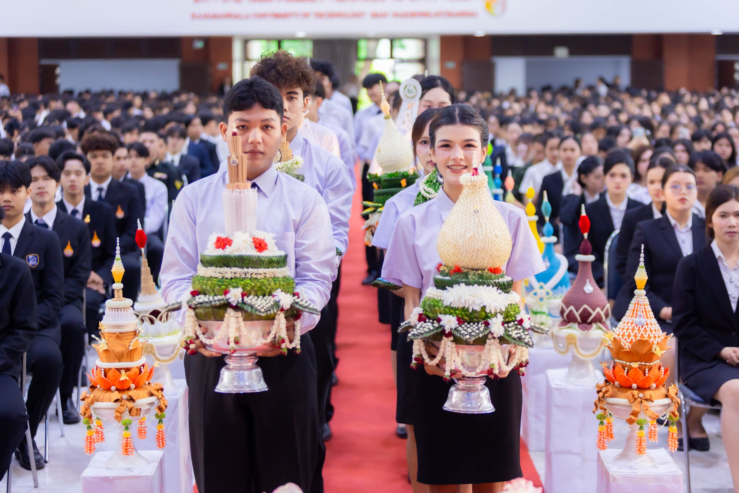 70 ปี เทคโนตะโกรายสู่ทศวรรษแห่งเกียรติภูมิ มทร.อีสาน จัดพิธีไหว้ครูสุดยิ่งใหญ่