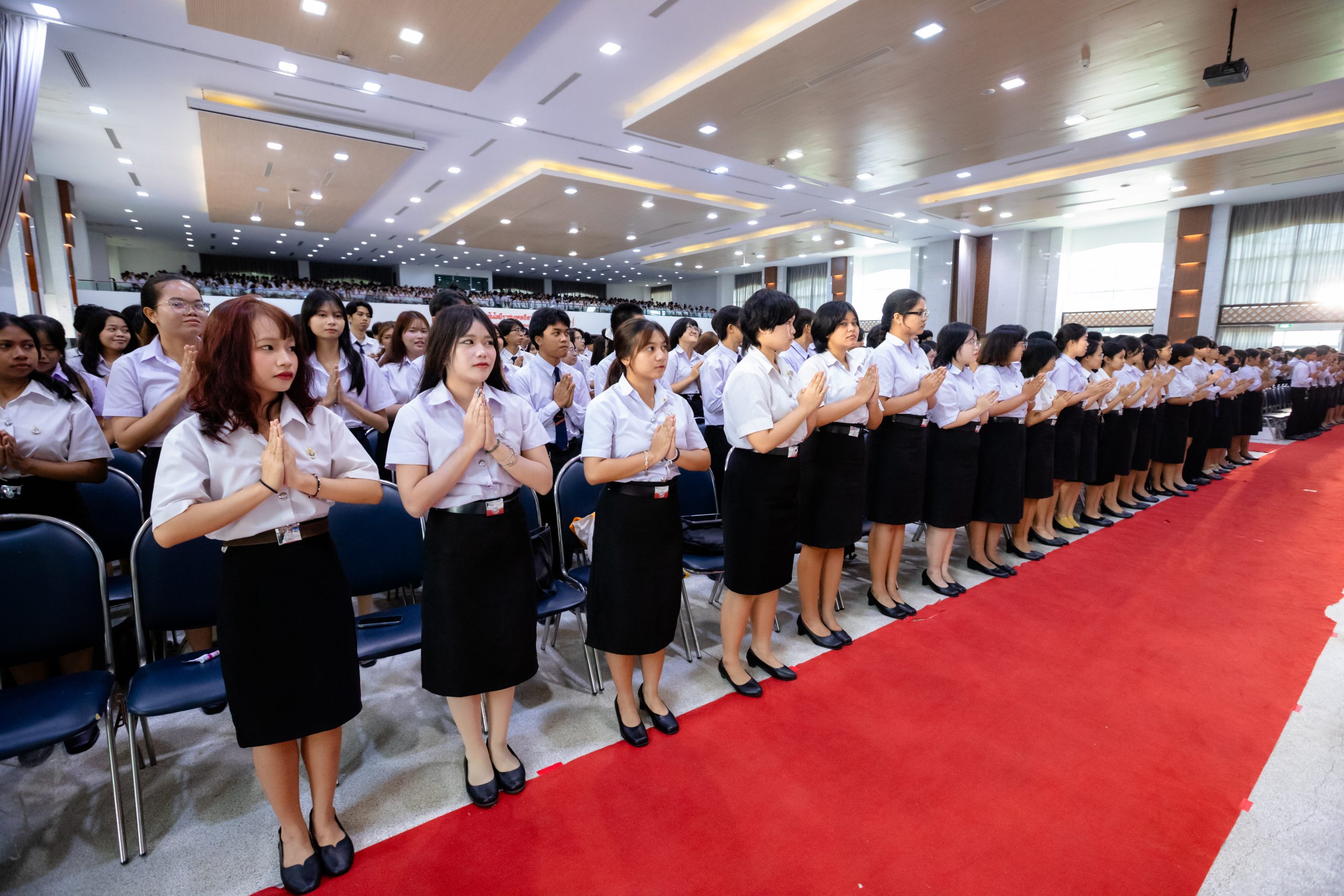 70 ปี เทคโนตะโกรายสู่ทศวรรษแห่งเกียรติภูมิ มทร.อีสาน จัดพิธีไหว้ครูสุดยิ่งใหญ่