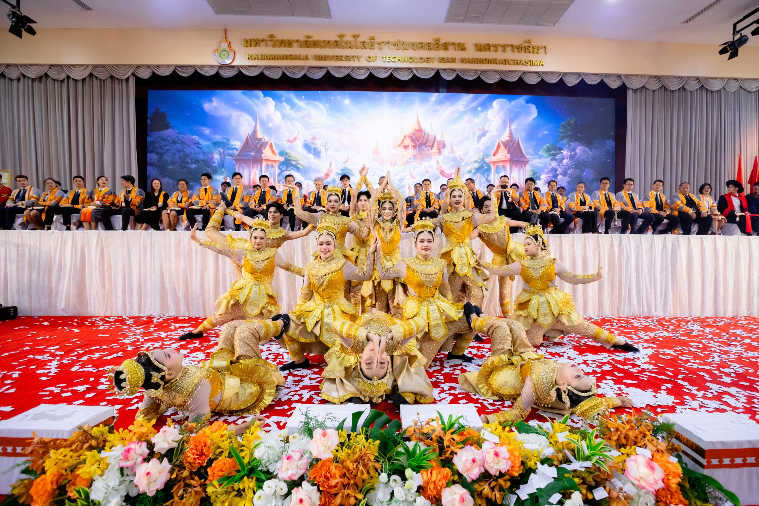 70 ปี เทคโนตะโกรายสู่ทศวรรษแห่งเกียรติภูมิ มทร.อีสาน จัดพิธีไหว้ครูสุดยิ่งใหญ่