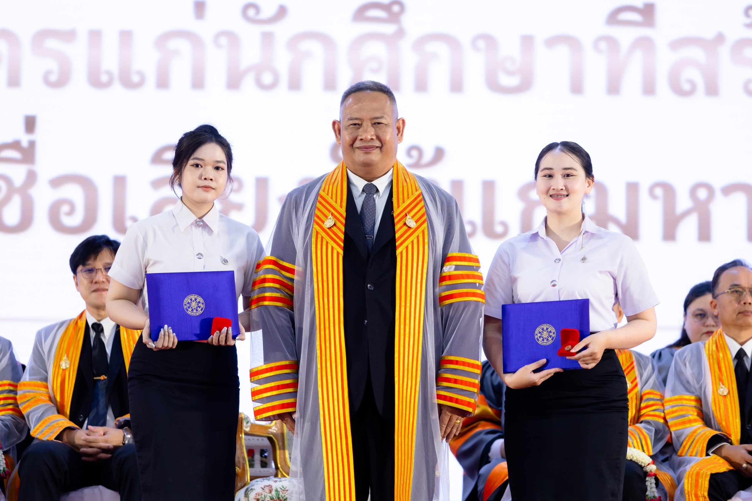 70 ปี เทคโนตะโกรายสู่ทศวรรษแห่งเกียรติภูมิ มทร.อีสาน จัดพิธีไหว้ครูสุดยิ่งใหญ่