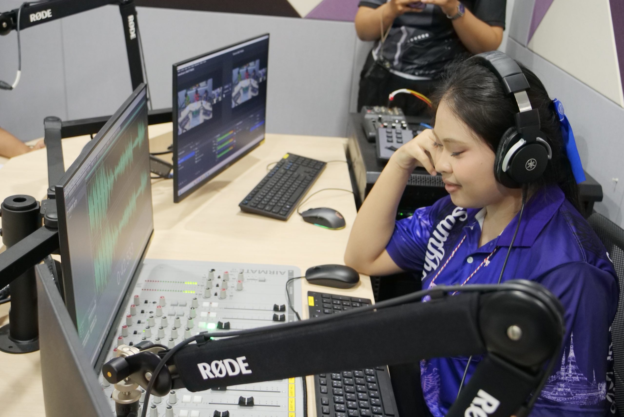 RMUTT RADIO ถ่ายทอด ศาสตร์แห่งเสียง เสริมทักษะผลิตรายการวิทยุให้กับนักเรียน ร.ร.สามโคก จ