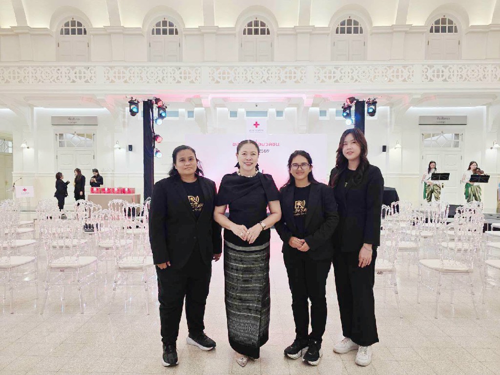 สถานีวิทยุกระจายเสียง มทร.ธัญบุรี รับโล่ประกาศเกียรติคุณ สภากาชาดไทย ขอบคุณสื่อมวลชน