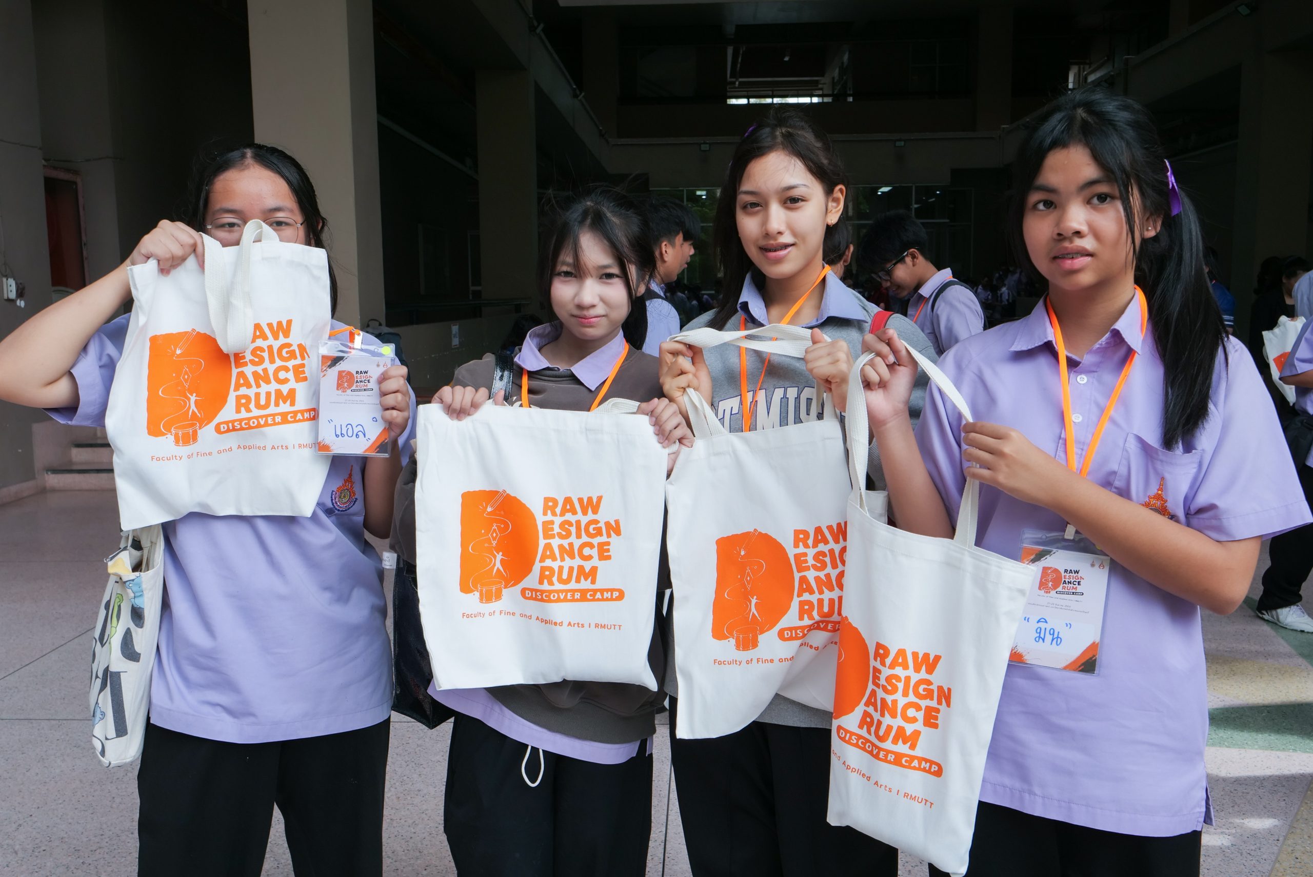 คณะศิลปกรรมศาสตร์ มทร.ธัญบุรี จัดโครงการ เส้นทางเข้าศึกษาต่อคณะศิลปกรรมศาสตร์
