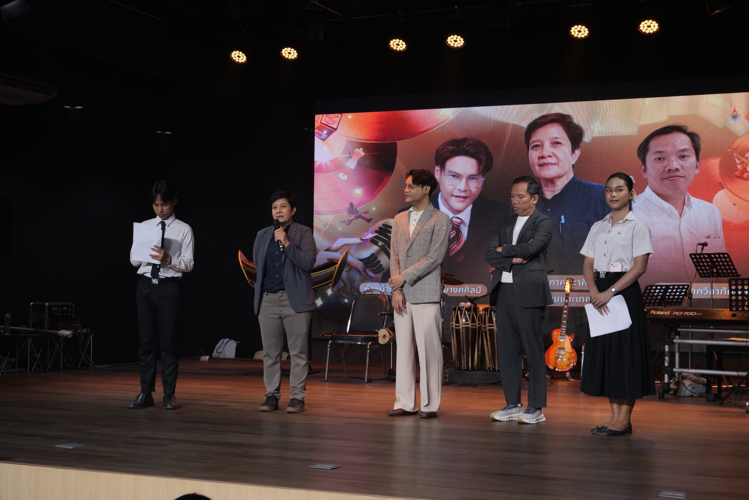 คณะศิลปกรรมศาสตร์ มทร.ธัญบุรี จัดโครงการ เส้นทางเข้าศึกษาต่อคณะศิลปกรรมศาสตร์