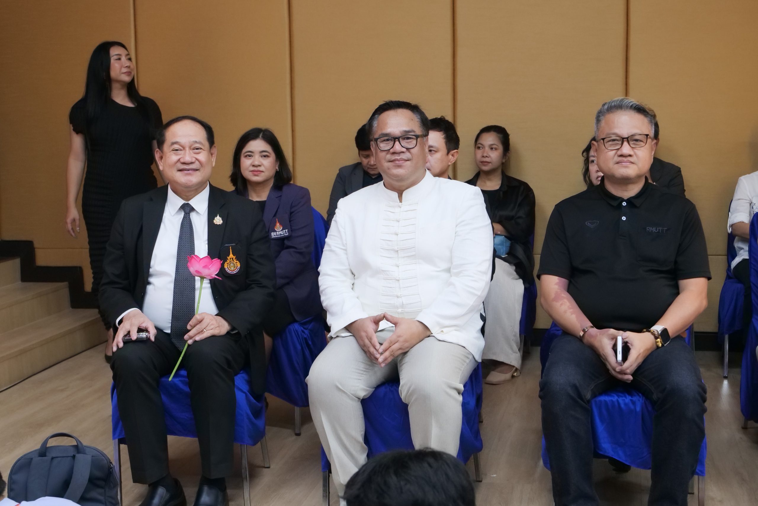 คณะศิลปกรรมศาสตร์ มทร.ธัญบุรี จัดโครงการ เส้นทางเข้าศึกษาต่อคณะศิลปกรรมศาสตร์