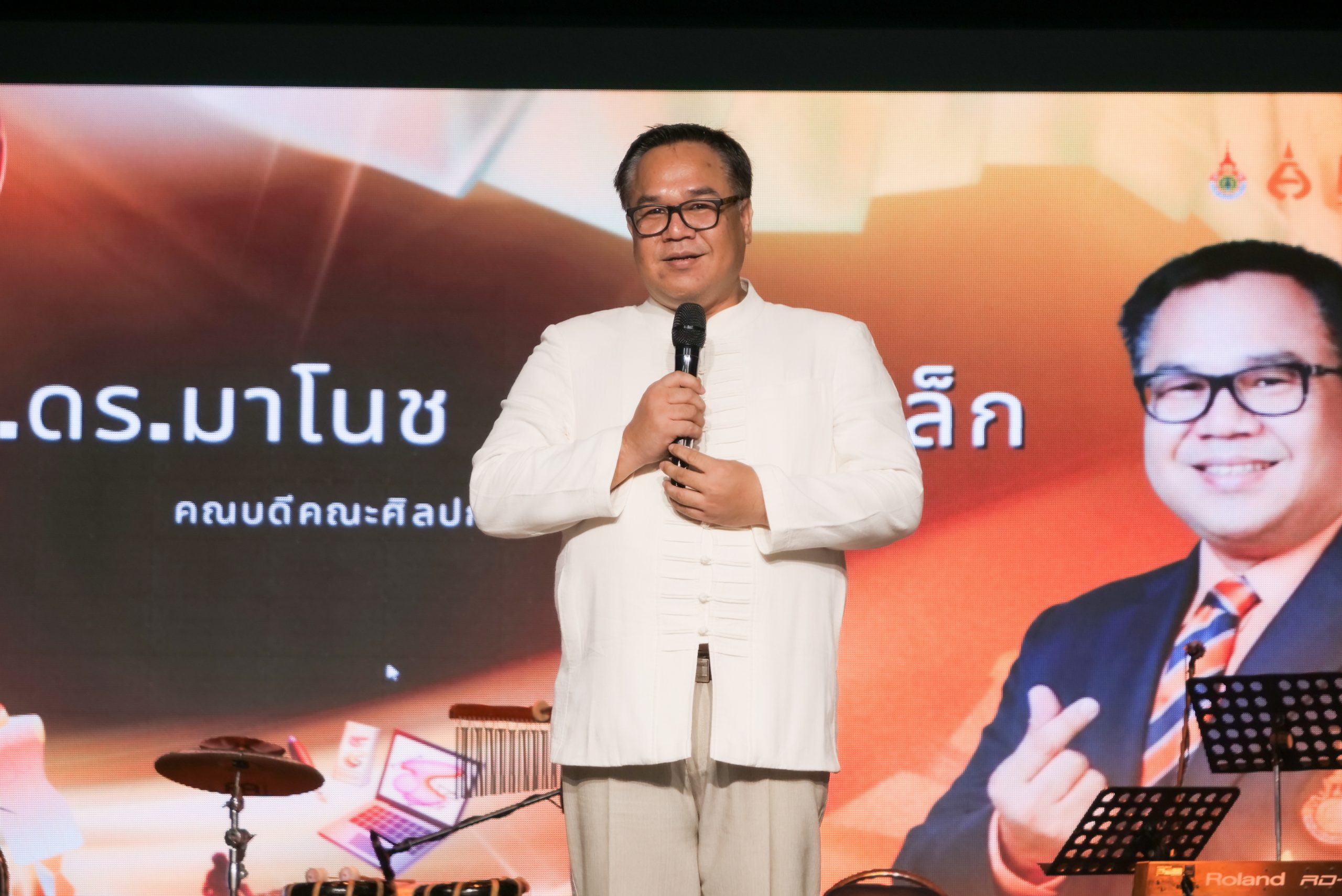 คณะศิลปกรรมศาสตร์ มทร.ธัญบุรี จัดโครงการ เส้นทางเข้าศึกษาต่อคณะศิลปกรรมศาสตร์