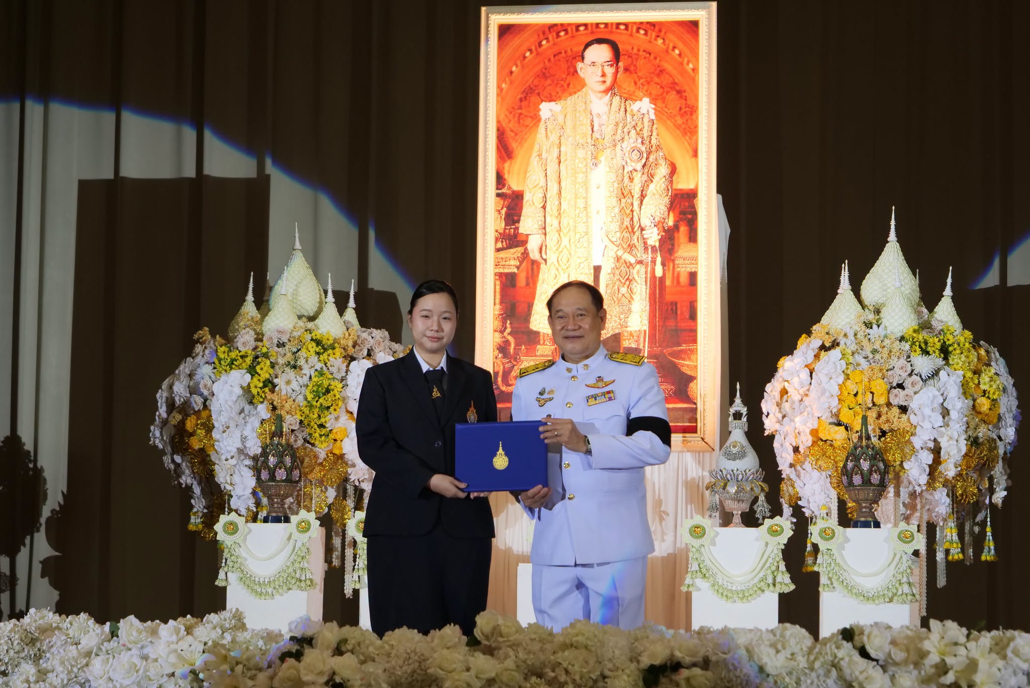 มทร.ธัญบุรี จัดพิธีมอบโล่ยกย่องนักศึกษาผู้มีความประพฤติดีและสร้างคุณประโยชน์แก่สังคม