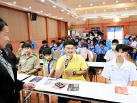 ราชมงคลพระนคร เดินหน้าจัดโครงการสื่อสร้างสรรค์ต่อต้านยาเสพติด TO BE NUMBER ONE