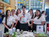 นักศึกษาการเงินและการลงทุน มทร.ธัญบุรี ปล่อยพลังไอเดียธุรกิจใหม่